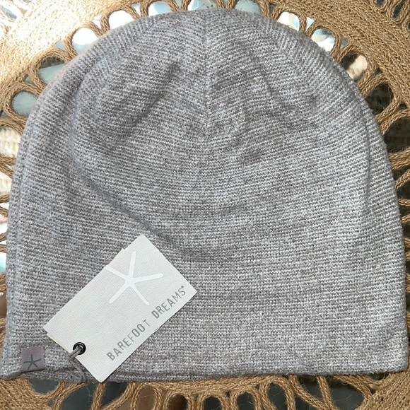 Barefoot Dreams Accessories - NEW Barefoot Dreams Beanie